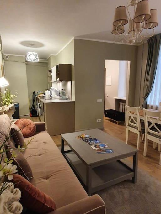 Stylish Apartment In Old Town Riga Luaran gambar